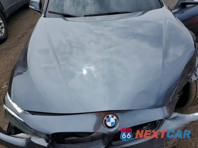 Zdjęcie 11 z 12 samochodu: 2017 BMW 320 XI VIN:WBA8E5G34HNU42616 - miniatura