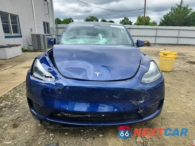 Piąte zdjęcie samochodu w środku: 2022 TESLA MODEL Y VIN:7SAYGDEF3NF530378 - miniatura