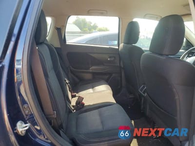 Zdjęcie 11 z 13 samochodu: 2020 MITSUBISHI OUTLANDER ES VIN:JA4AD2A3XLZ047253 - miniatura