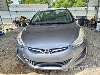 Piąte zdjęcie samochodu w środku: 2016 HYUNDAI ELANTRA SE VIN:KMHDH4AE3GU633733 - miniatura