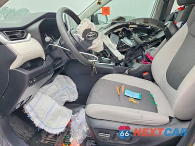 Zdjęcie 7 z 13 samochodu: 2024 TOYOTA RAV4 XLE VIN:2T3W1RFV8RC303214 - miniatura