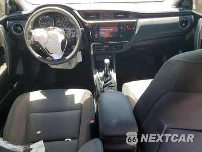 Zdjęcie 8 z 12 samochodu: 2018 TOYOTA COROLLA LE VIN:5YFBURHE4JP833874 - miniatura