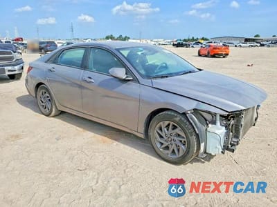 Czwarte zdjęcie samochodu z boku: 2024 HYUNDAI ELANTRA SEL VIN:KMHLM4DG0RU663196 - miniatura