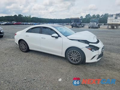 Czwarte zdjęcie samochodu z boku: 2023 MERCEDES-BENZ CLA 250 VIN:W1K5J4GB0PN362494 - miniatura