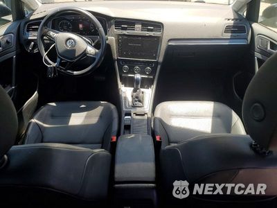 Zdjęcie 8 z 13 samochodu: 2019 VOLKSWAGEN E-GOLF SEL PREMIUM VIN:WVWPR7AU7KW918908 - miniatura