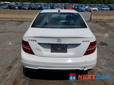 Zdjęcie 6 z 12 samochodu: 2014 MERCEDES-BENZ C 300 4MATIC VIN:WDDGF8AB4EG160639 - miniatura