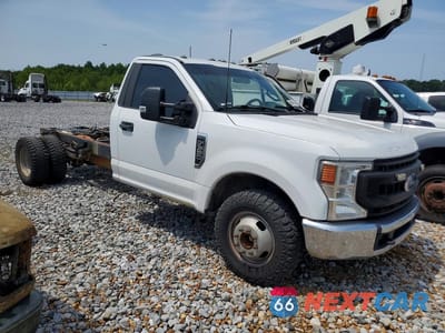 Czwarte zdjęcie samochodu z boku: 2022 FORD F350 SUPER DUTY VIN:1FDRF3G66NEC14028 - miniatura