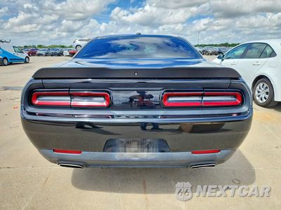 Zdjęcie 6 z 13 samochodu: 2021 DODGE CHALLENGER SXT VIN:2C3CDZAG0MH509884 - miniatura