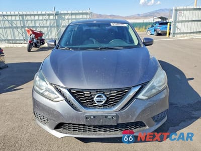 Piąte zdjęcie samochodu w środku: 2016 NISSAN SENTRA SV VIN:3N1AB7APXGY227072 - miniatura
