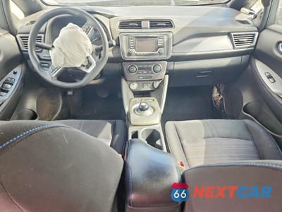 Zdjęcie 8 z 13 samochodu: 2019 NISSAN LEAF S VIN:1N4AZ1CP3KC301863 - miniatura