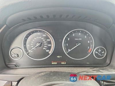 Zdjęcie 9 z 12 samochodu: 2015 BMW X5 XDRIVE35I VIN:5UXKR0C5XF0P11458 - miniatura