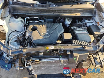 Zdjęcie 11 z 13 samochodu: 2012 KIA SOUL BASE VIN:KNDJT2A51C7383847 - miniatura
