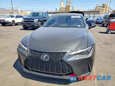 Piąte zdjęcie samochodu w środku: 2022 LEXUS IS 350 F SPORT VIN:JTHGZ1B21N5055882 - miniatura