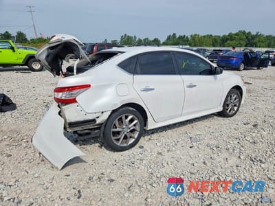 Trzecie zdjęcie samochodu z tyłu: 2015 NISSAN SENTRA SR VIN:3N1AB7AP8FY339254 - miniatura
