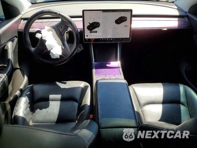 Zdjęcie 8 z 12 samochodu: 2020 TESLA MODEL Y VIN:5YJYGDEE0LF033144 - miniatura
