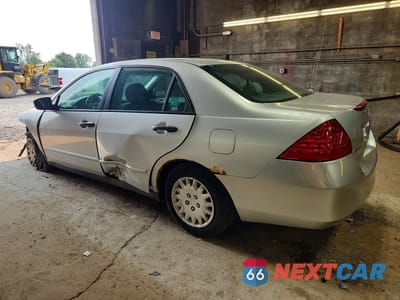 Drugie zdjęcie samochodu z przodu: 2007 HONDA ACCORD VALUE VIN:1HGCM56187A119385 - miniatura