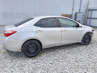 Trzecie zdjęcie samochodu z tyłu: 2015 TOYOTA COROLLA LE VIN:5YFBURHE0FP257126 - miniatura