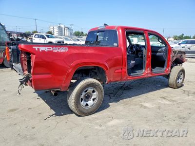 Trzecie zdjęcie samochodu z tyłu: 2017 TOYOTA TACOMA TRD SPORT VIN:3TMDZ5BN6HM035700 - miniatura