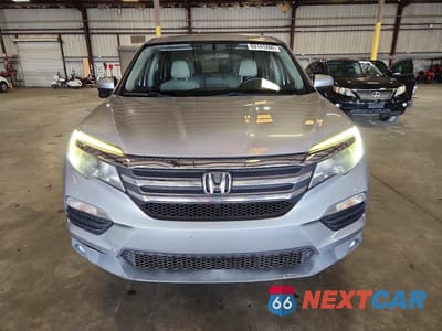 Piąte zdjęcie samochodu w środku: 2017 HONDA PILOT EX VIN:5FNYF5H34HB001419 - miniatura