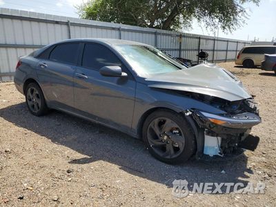 Czwarte zdjęcie samochodu z boku: 2026 HYUNDAI ELANTRA SEL SPORT VIN:KMHLM4DG1TU230008 - miniatura