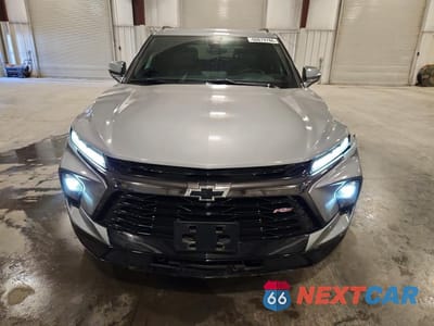 Piąte zdjęcie samochodu w środku: 2023 CHEVROLET BLAZER RS VIN:3GNKBKRS7PS190649 - miniatura