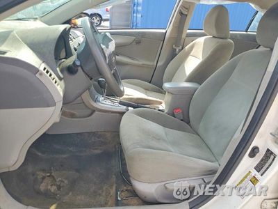 Zdjęcie 7 z 12 samochodu: 2010 TOYOTA COROLLA LE VIN:2T1BU4EE8AC396999 - miniatura