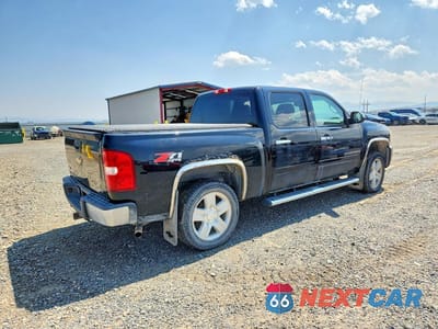 Trzecie zdjęcie samochodu z tyłu: 2011 CHEVROLET SILVERADO K1500 LTZ VIN:3GCPKTE3XBG224307 - miniatura