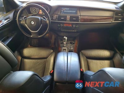 Zdjęcie 8 z 13 samochodu: 2012 BMW X5 XDRIVE50I VIN:5UXZV8C50CL425072 - miniatura