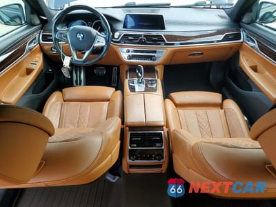 Zdjęcie 8 z 12 samochodu: 2019 BMW 750 XI VIN:WBA7F2C59KB240149 - miniatura