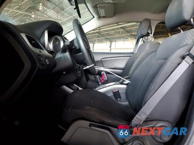 Zdjęcie 7 z 13 samochodu: 2016 DODGE JOURNEY SE VIN:3C4PDCAB4GT110907 - miniatura