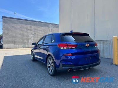 Trzecie zdjęcie samochodu z tyłu: 2019 HYUNDAI ELANTRA GT N LINE VIN:KMHH55LC8KU106159 - miniatura