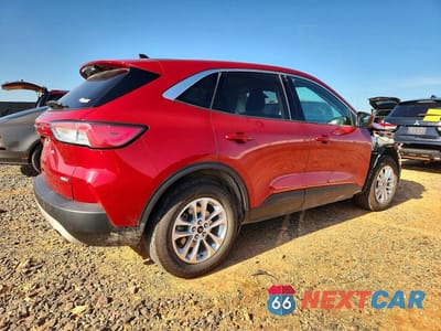 Trzecie zdjęcie samochodu z tyłu: 2020 FORD ESCAPE SE VIN:1FMCU9G69LUB30612 - miniatura