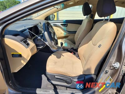 Zdjęcie 7 z 12 samochodu: 2013 HYUNDAI ELANTRA GLS VIN:5NPDH4AE4DH339395 - miniatura