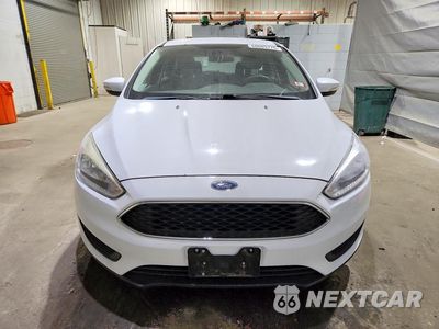 Piąte zdjęcie samochodu w środku: 2017 FORD FOCUS SE VIN:1FADP3K25HL248158 - miniatura