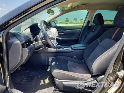 Zdjęcie 7 z 12 samochodu: 2021 NISSAN SENTRA SR VIN:3N1AB8DV1MY223178 - miniatura