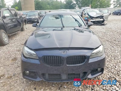 Piąte zdjęcie samochodu w środku: 2011 BMW 550 XI VIN:WBAFU9C52BC783217 - miniatura