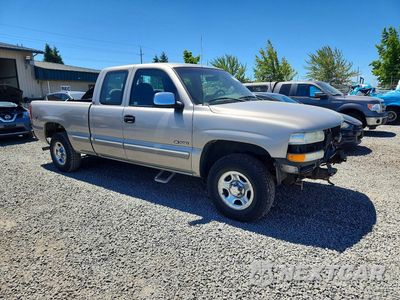 Czwarte zdjęcie samochodu z boku: 2002 CHEVROLET SILVERADO K1500 VIN:2GCEK19T921401931 - miniatura