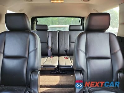 Zdjęcie 10 z 13 samochodu: 2012 GMC YUKON DENALI VIN:1GKS2EEF7CR297236 - miniatura