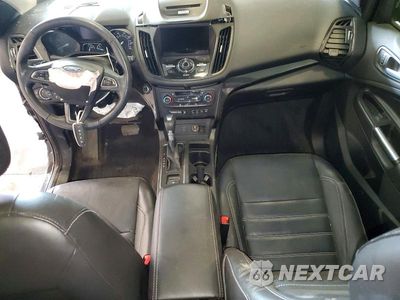 Zdjęcie 8 z 13 samochodu: 2017 FORD ESCAPE TITANIUM VIN:1FMCU9J98HUA82188 - miniatura