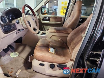 Zdjęcie 7 z 13 samochodu: 2006 FORD EXPEDITION EDDIE BAUER VIN:1FMFU18556LA59178 - miniatura