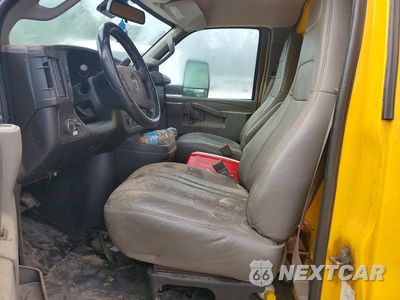 Zdjęcie 7 z 13 samochodu: 2021 GMC SAVANA BOX TRUCK VIN:7GZ37TC73MN002856 - miniatura
