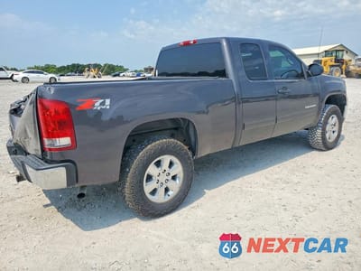 Trzecie zdjęcie samochodu z tyłu: 2010 GMC SIERRA K1500 SLT VIN:1GTSKWE3XAZ137405 - miniatura