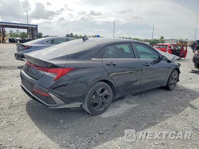 Trzecie zdjęcie samochodu z tyłu: 2026 HYUNDAI ELANTRA SEL SPORT PREMIUM VIN:KMHLS4DG1TU184525 - miniatura