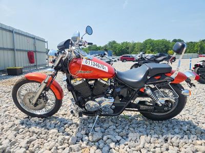 Trzecie zdjęcie samochodu z tyłu: 2006 HONDA VT750 C VIN:JH2RC44086M000711 - miniatura
