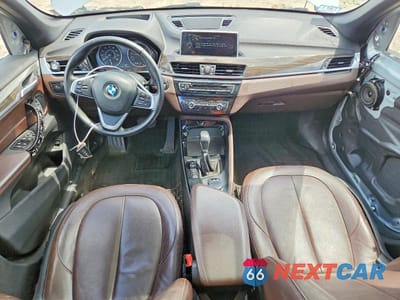Zdjęcie 8 z 14 samochodu: 2016 BMW X1 XDRIVE28I VIN:WBXHT3C39G5E48872 - miniatura