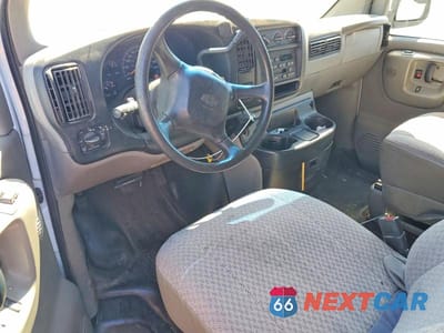 Zdjęcie 8 z 13 samochodu: 2001 CHEVROLET EXPRESS G2500 VIN:1GCGG29R011141279 - miniatura
