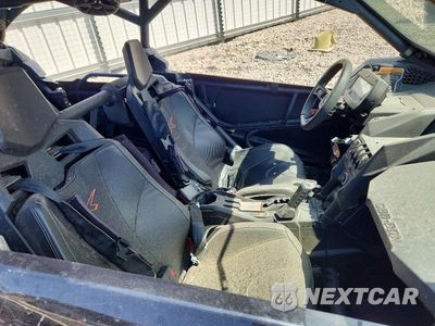Piąte zdjęcie samochodu w środku: 2023 CAN-AM MAVERICK X3 UTILITY VEHICLE VIN:3JBVNAV29PE000526 - miniatura