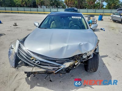 Piąte zdjęcie samochodu w środku: 2016 HYUNDAI AZERA LIMITED VIN:KMHFH4JG5GA550400 - miniatura