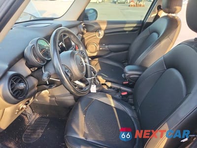 Zdjęcie 7 z 13 samochodu: 2020 MINI COOPER VIN:WMWXU7C08L2L60470 - miniatura