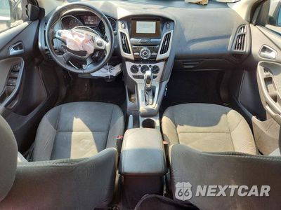 Zdjęcie 8 z 12 samochodu: 2014 FORD FOCUS SE VIN:1FADP3K21EL150658 - miniatura